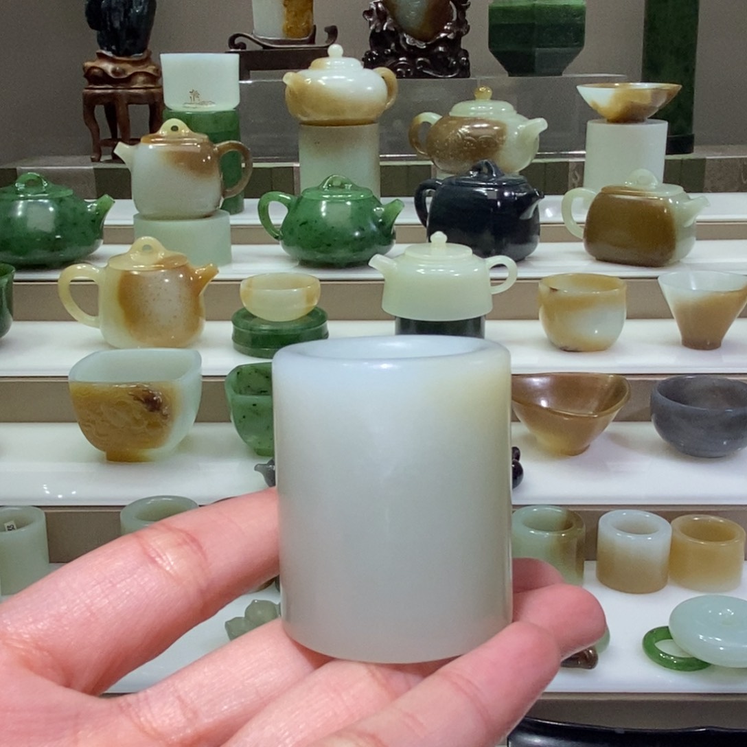 和田玉把件未镶嵌白玉茶盖置扳指22.5