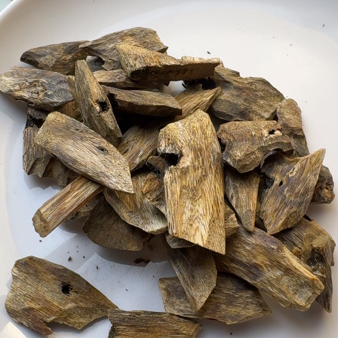 树脂制品乌身块料打包一份