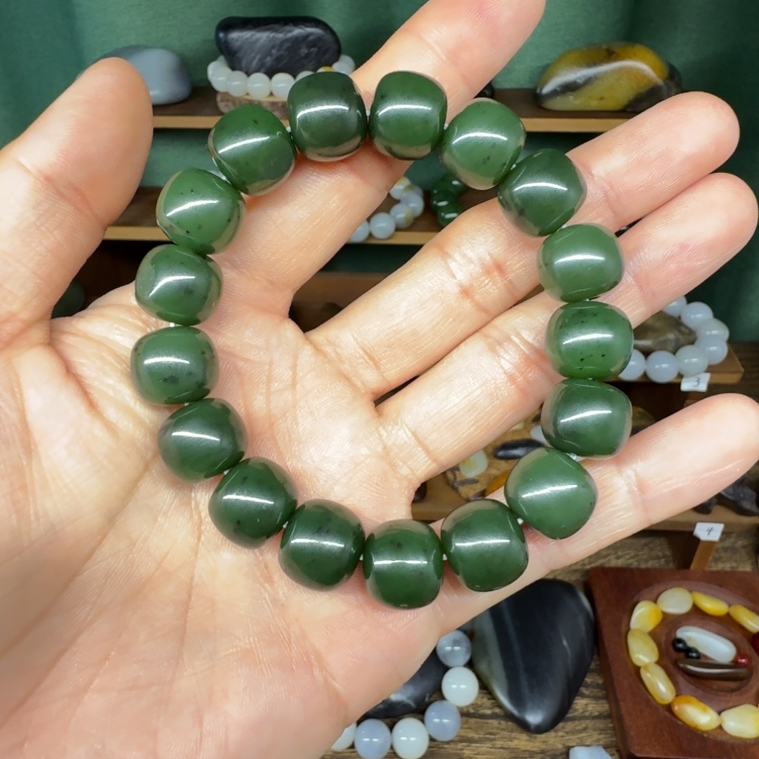 和田玉未镶嵌手串