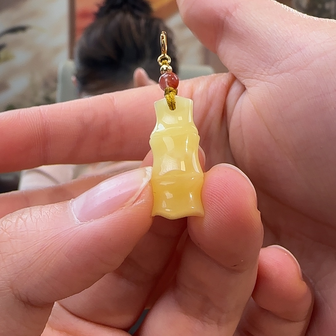 蜜蜡未镶嵌吊坠(不含链)