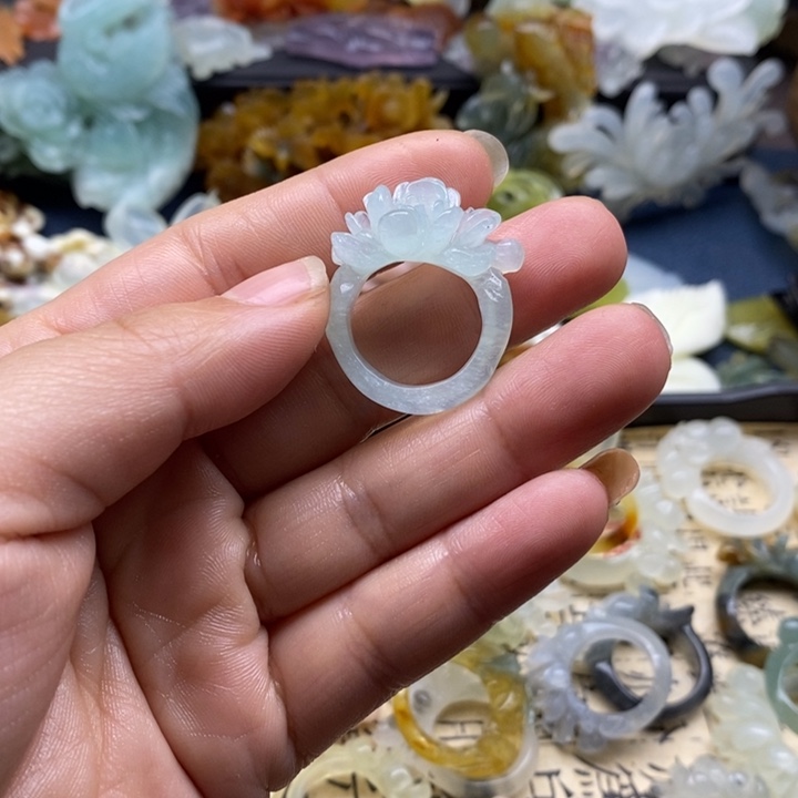 蛇纹石玉合金颈饰