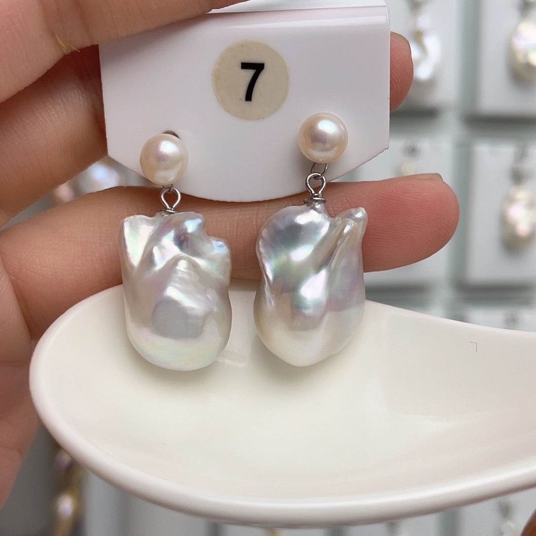 Y****淡水珍珠未镶嵌颈饰