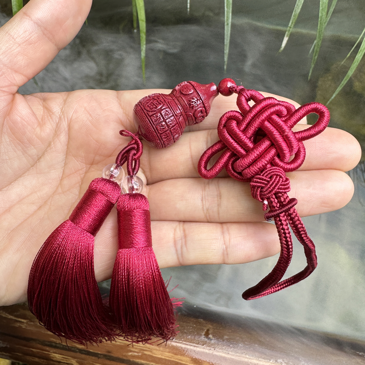 含辰砂工艺品（花花推荐）高含量紫金砂福气车挂