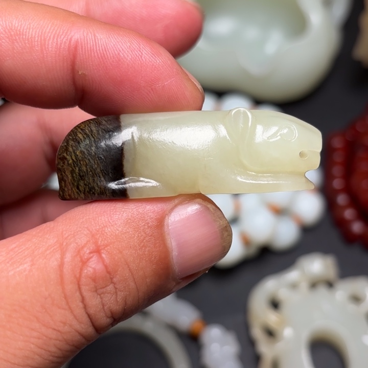 和田玉未镶嵌挂件