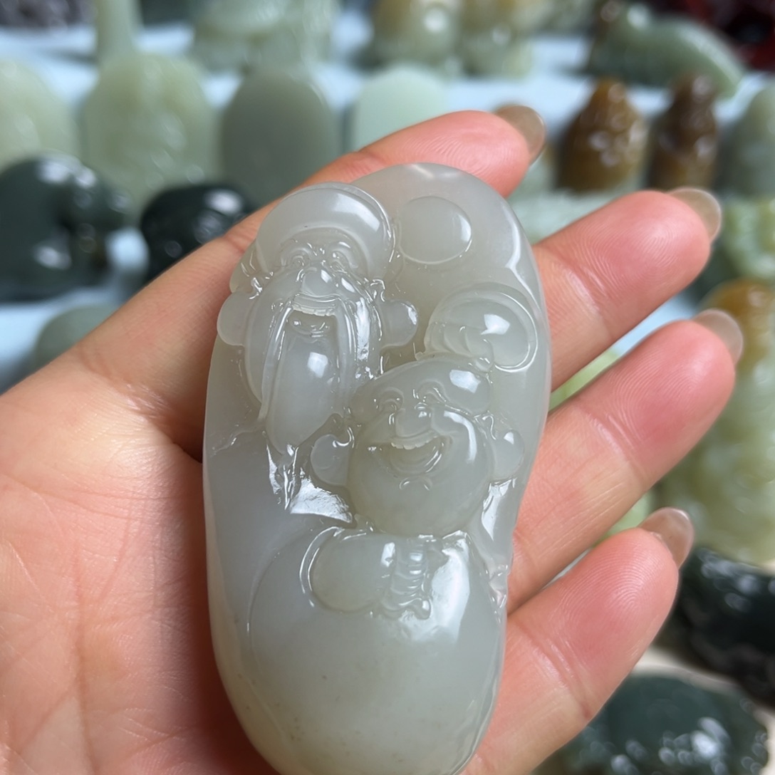 用***5和田玉未镶嵌把件