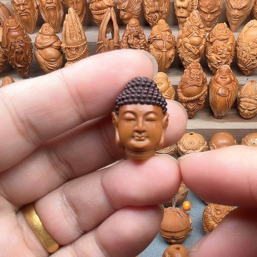 橄榄核吊坠17.5如来佛