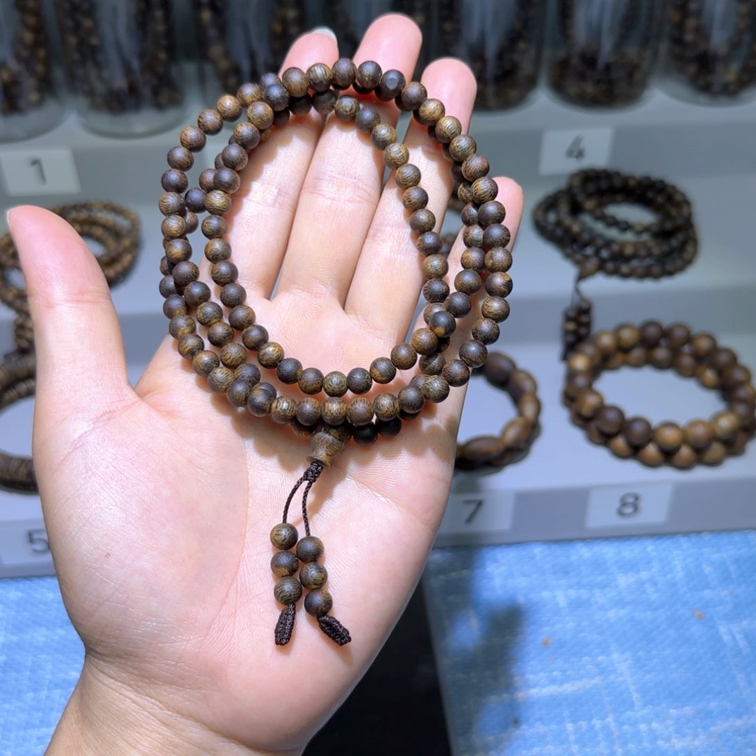 手串沉香海南乌身白棋沉水浮0.6多圈16+