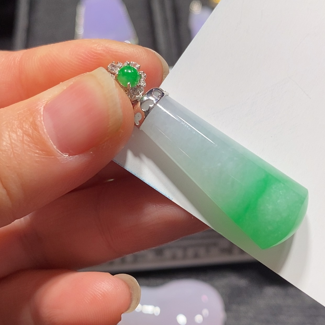 【闪购商品】翡翠颈饰18K金镶嵌吊坠