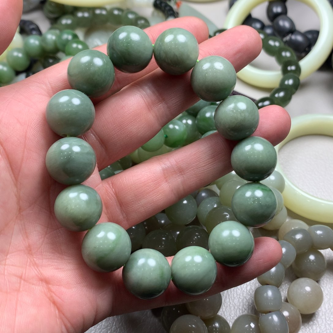 和田玉手链未镶嵌