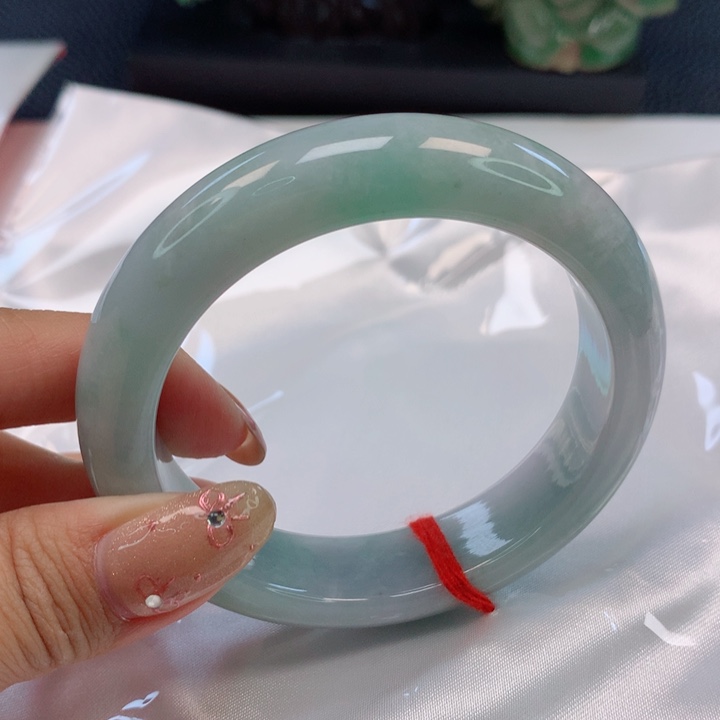 翡翠手镯未镶嵌若*55圈