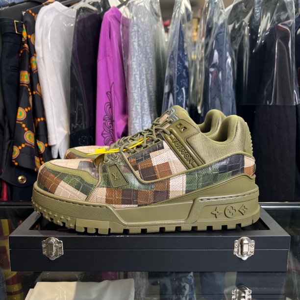 99新 LouisVuitton/路易威登 Maxi胖丁菲董棋盘格板鞋/43码/原盒