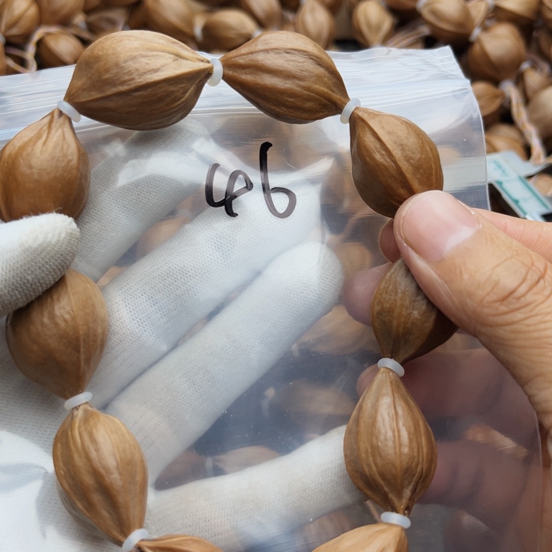 橄榄核手串/手链46号，2.1×3.1四花