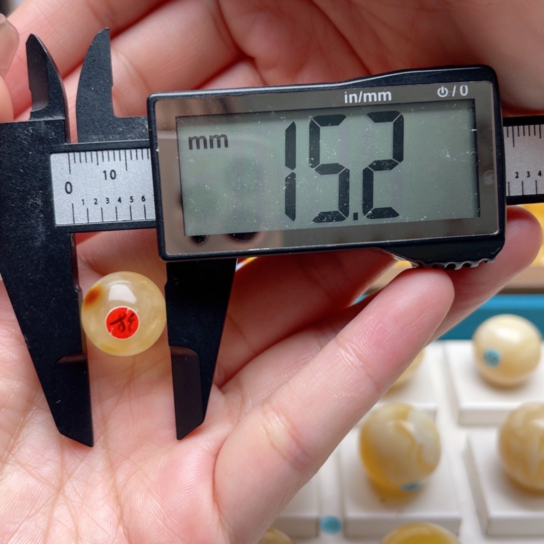 蜜蜡裸石未镶嵌蜜蜡圆珠梦