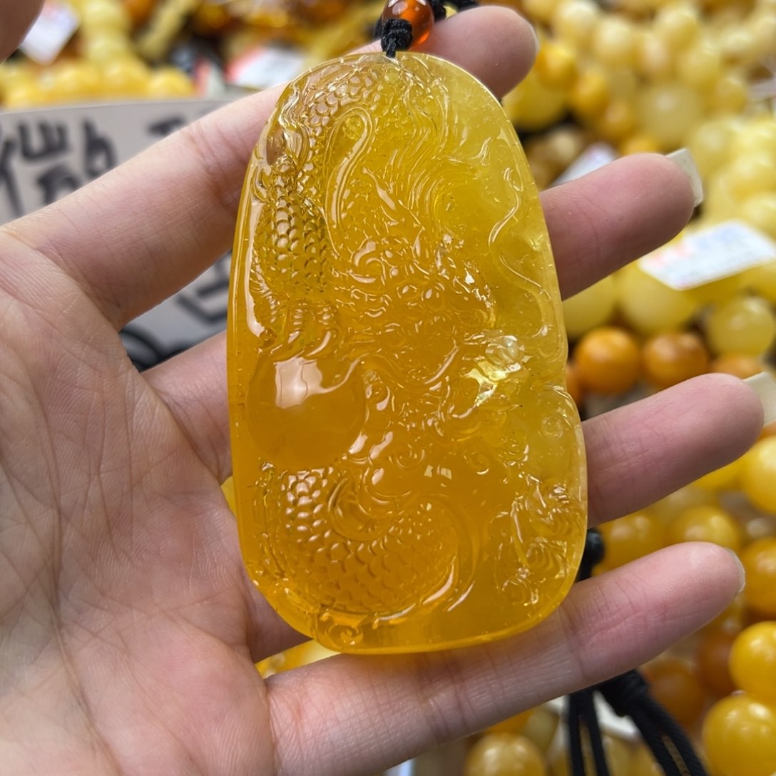 琥珀珠宝奇石未镶嵌