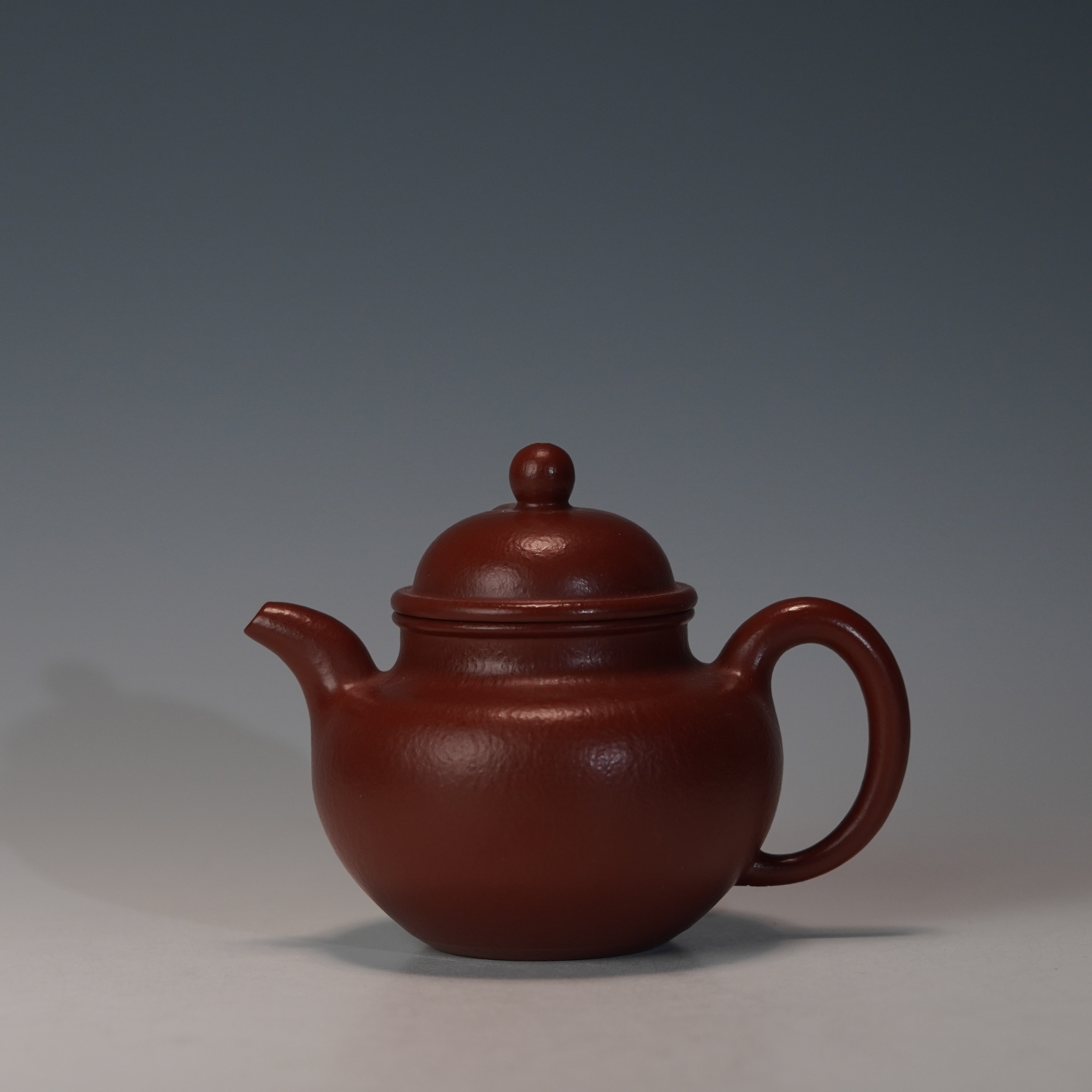 lot.21700 雷东华 朱泥掇球壶 170cc