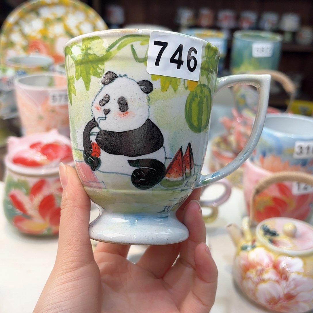 瓷片兔兔好可爱啊我