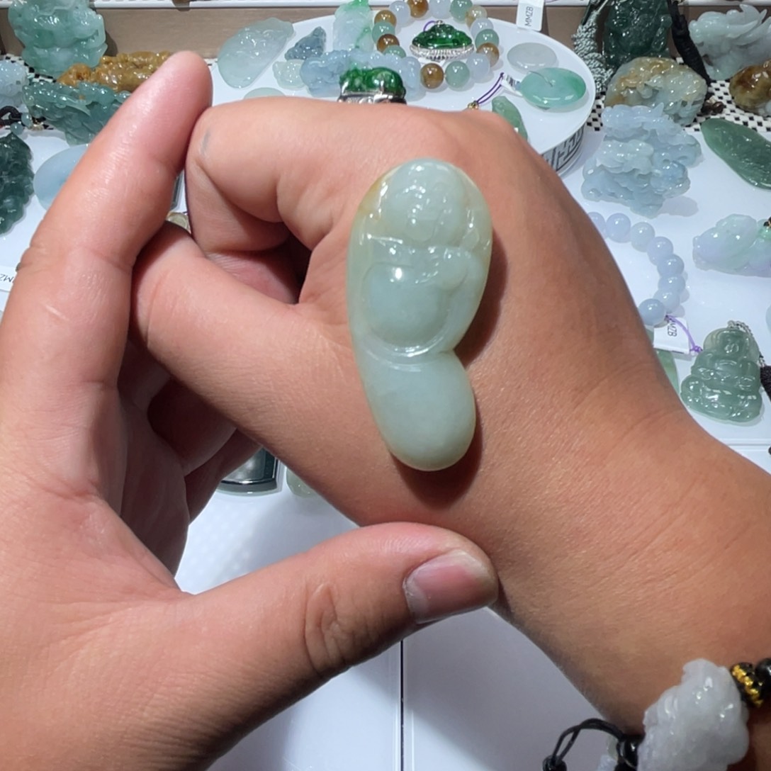 翡翠颈饰未镶嵌天然