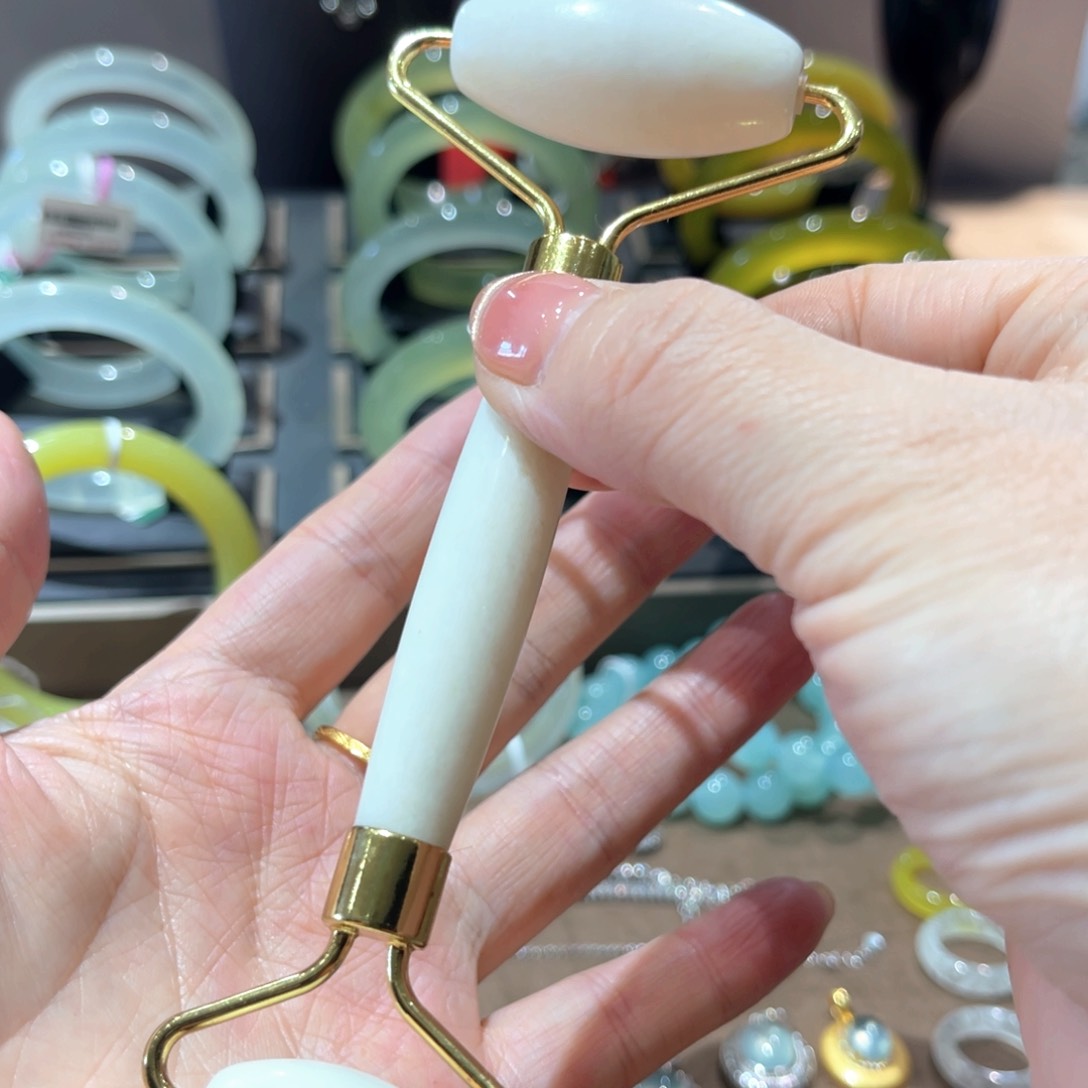 岫玉手镯未镶嵌手镯