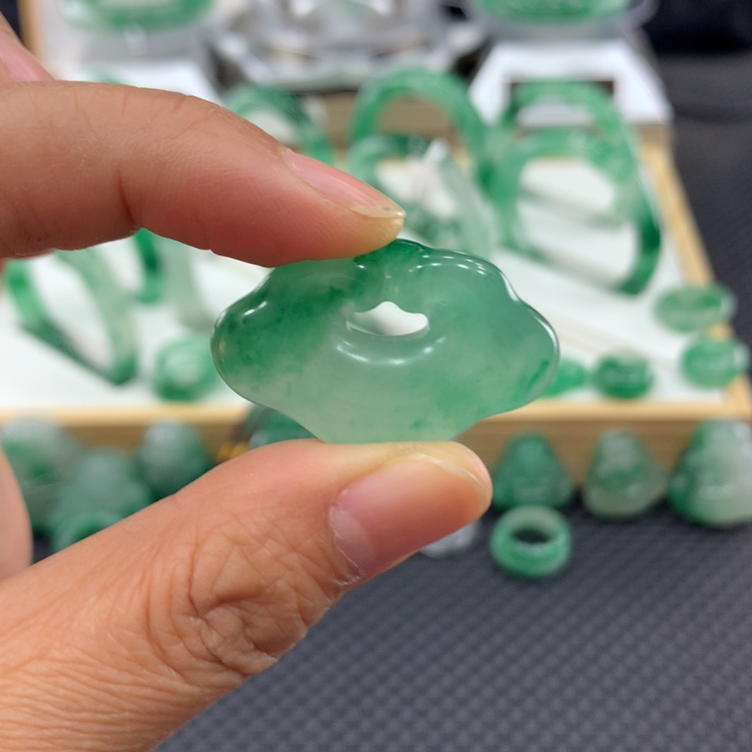 石英质玉手镯合金