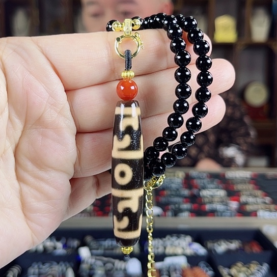 玛瑙/玉髓颈饰合金