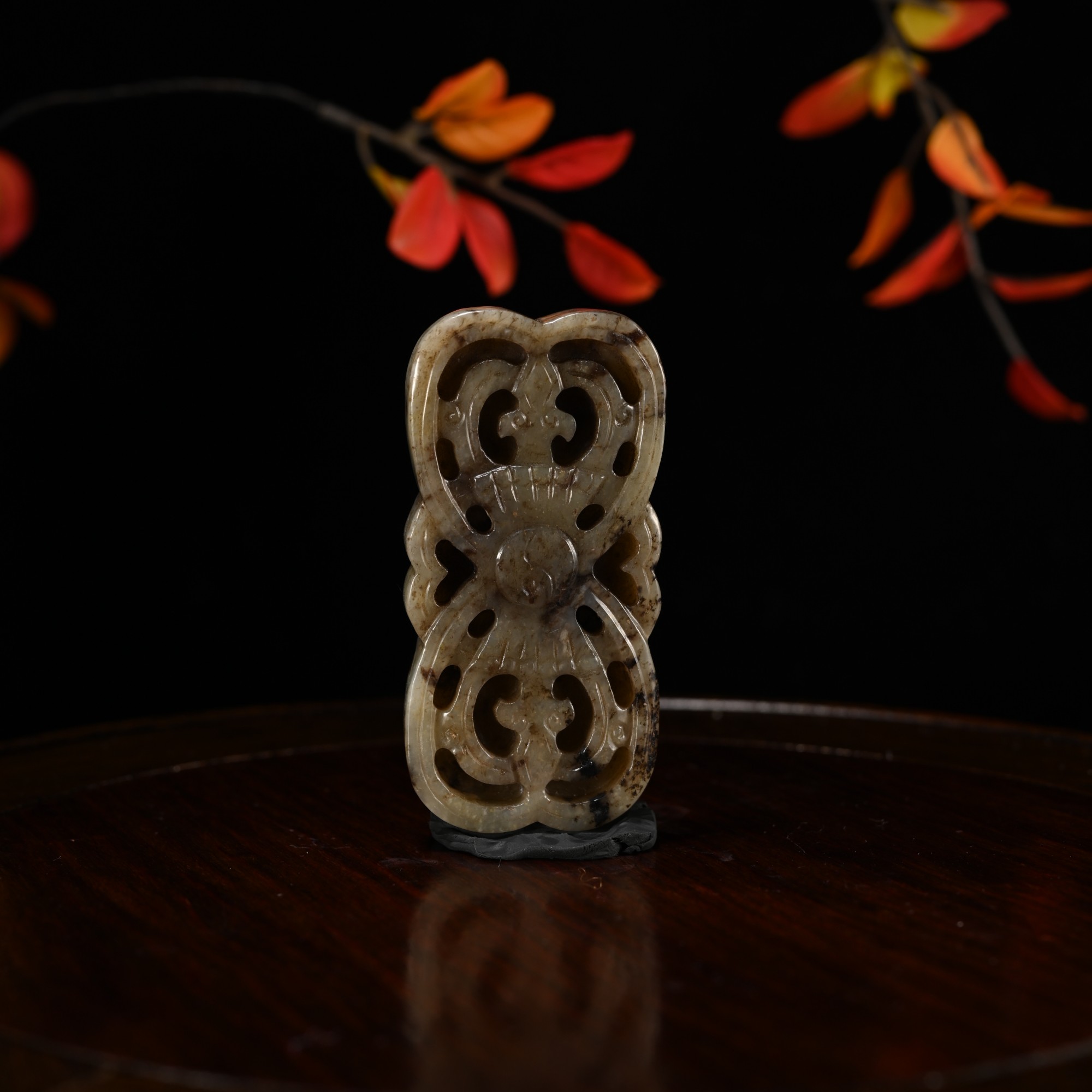 Lot8806 HP6810086和田玉摆件/杭拍