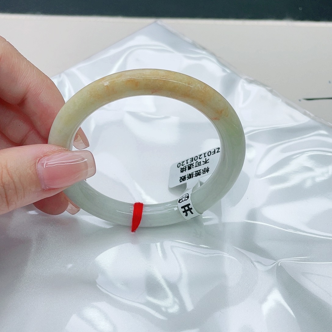 翡翠手镯未镶嵌圆53