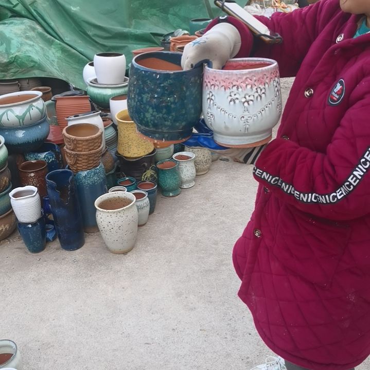 红陶瑕疵两个盆子。。