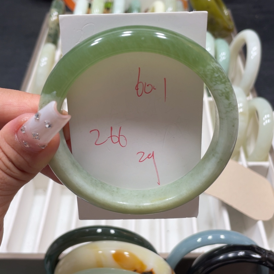 未镶嵌蛇纹石玉手镯