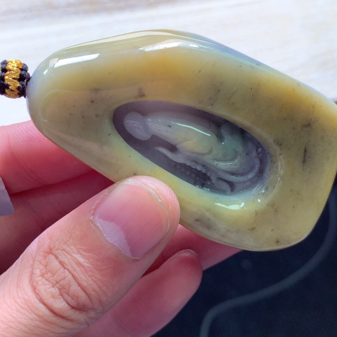 翡翠颈饰未镶嵌吊坠