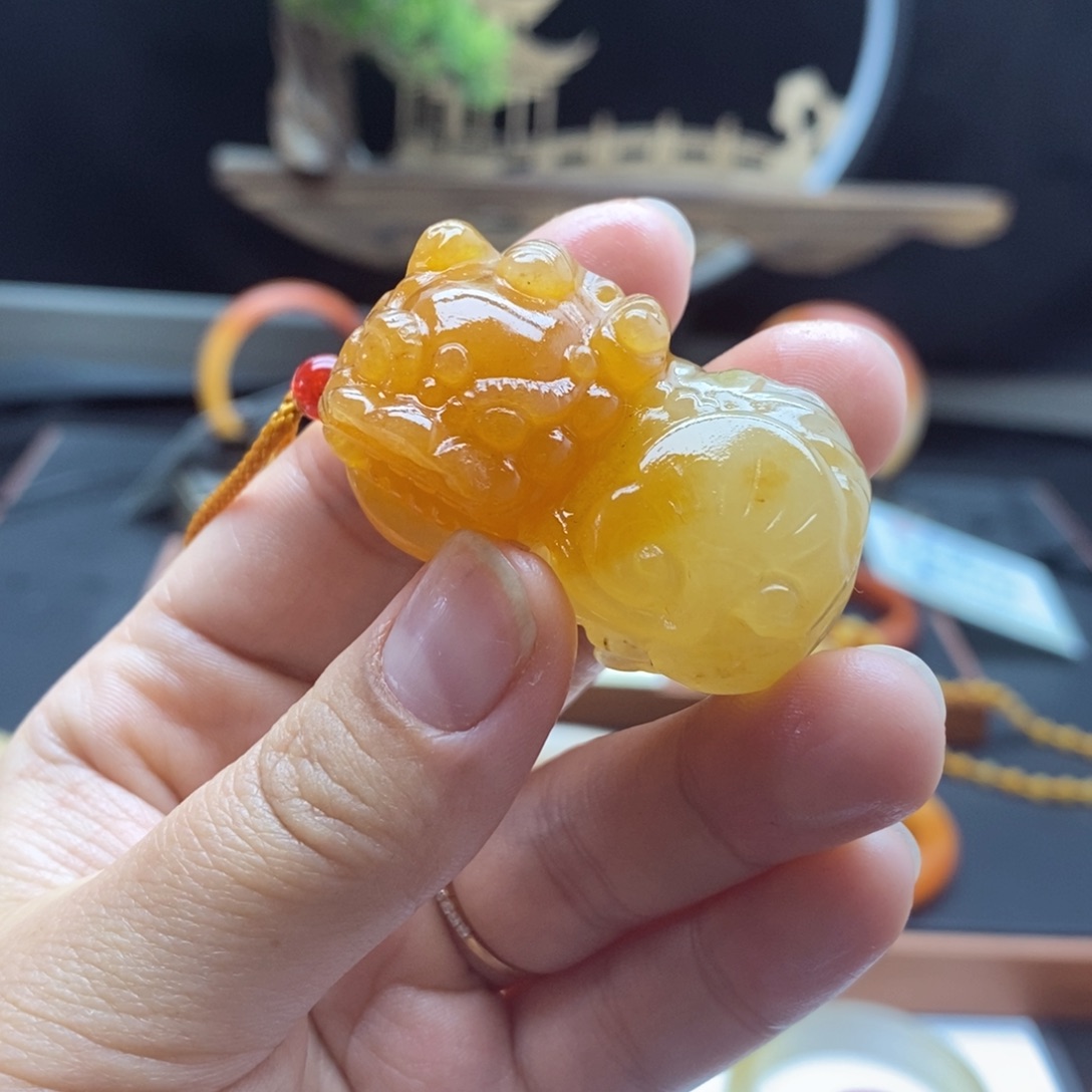 石英质玉（黄龙玉）未镶嵌手镯