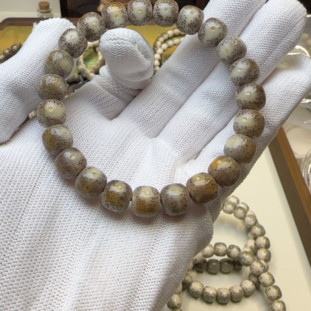 星月菩提吊坠石玉高透针尖星月留白火烧云无烟花10×9