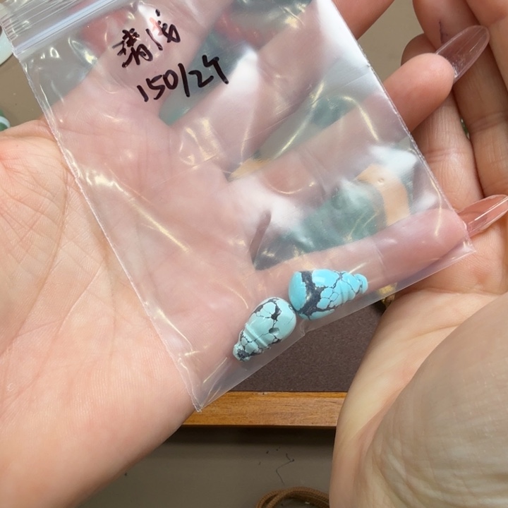 *****和田玉（碧玉）18K金镶嵌耳饰