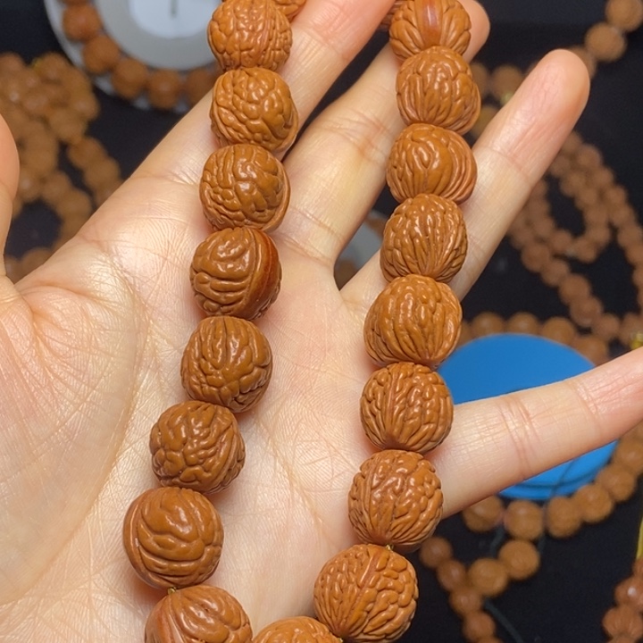 秦岭龙纹桃核手串