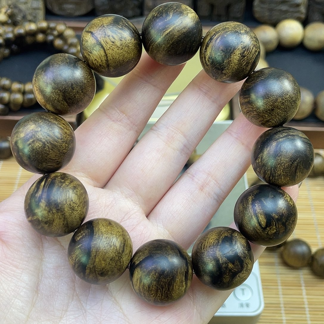 开***心沉香手串芽庄白奇