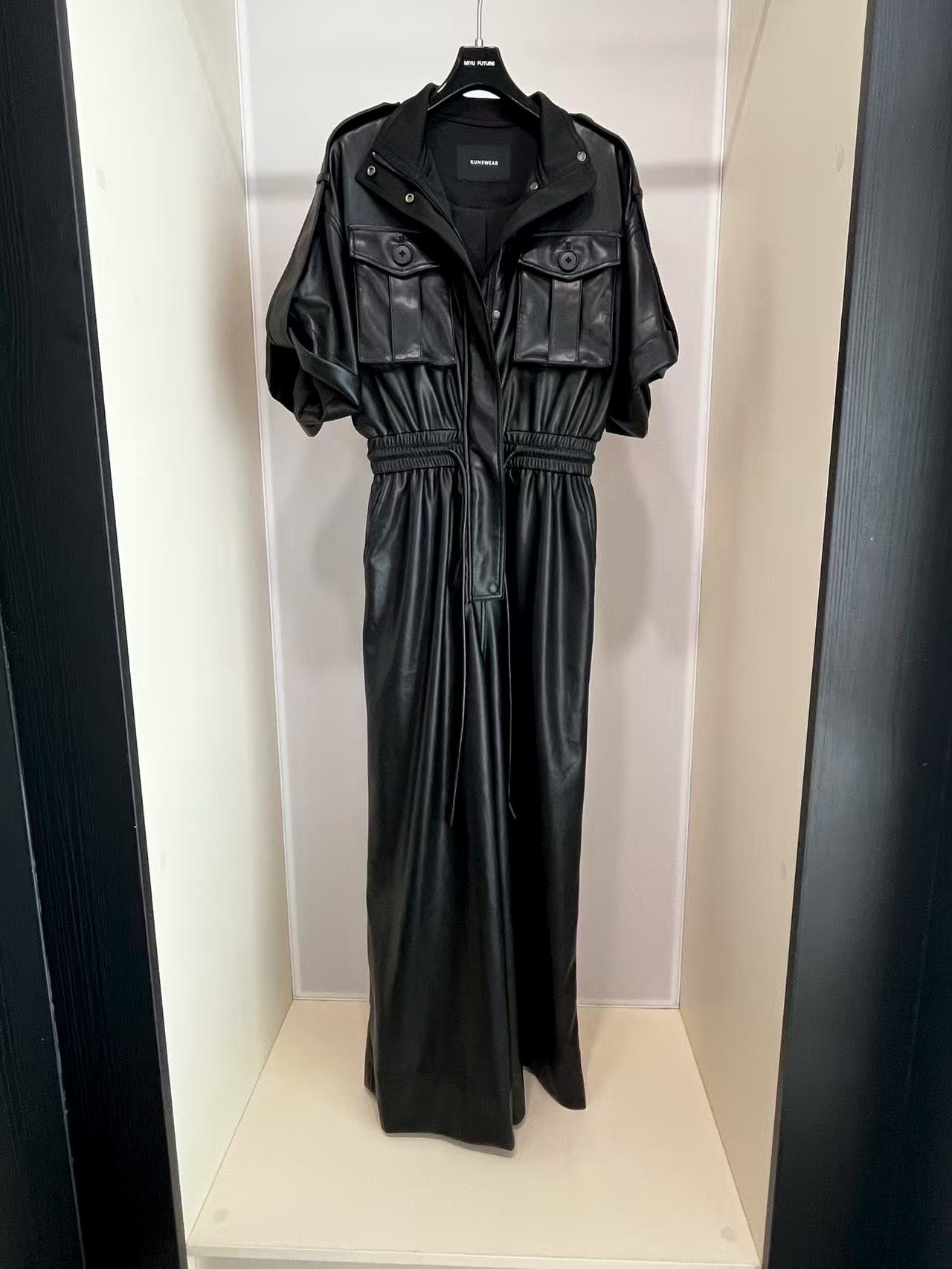  2025初秋MIYUFUTURE“冷艳女魔头”气质显瘦简约连体裤（长143）