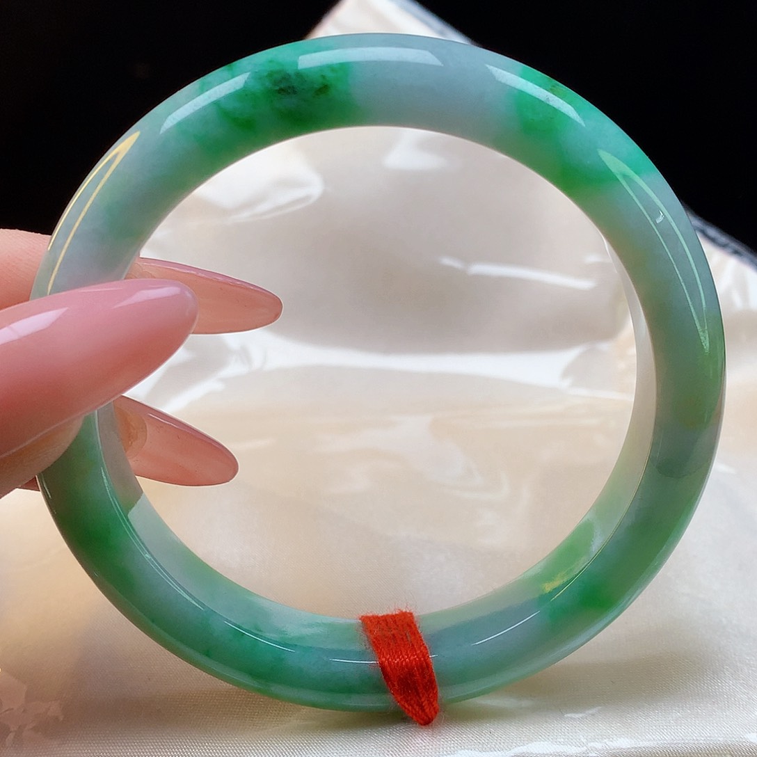 翡翠手镯未镶嵌天然翡翠1170