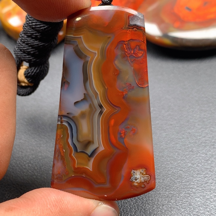 玛瑙/玉髓颈饰未镶嵌陈*帆