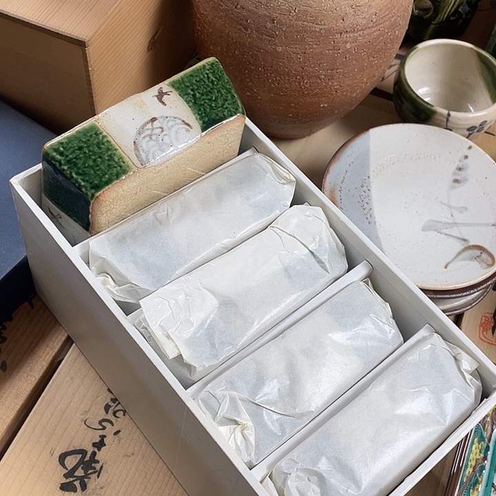 丁***丁瓷片006 一人直播，看品直播间说序号