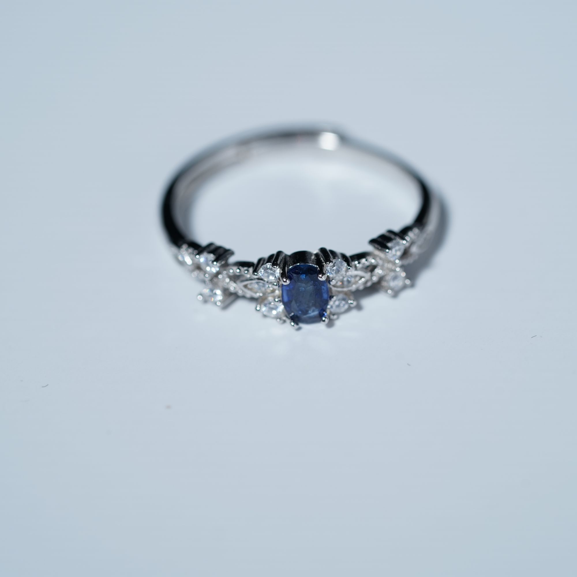 JSLBJ0443-蓝宝石戒指（主石约：30分）