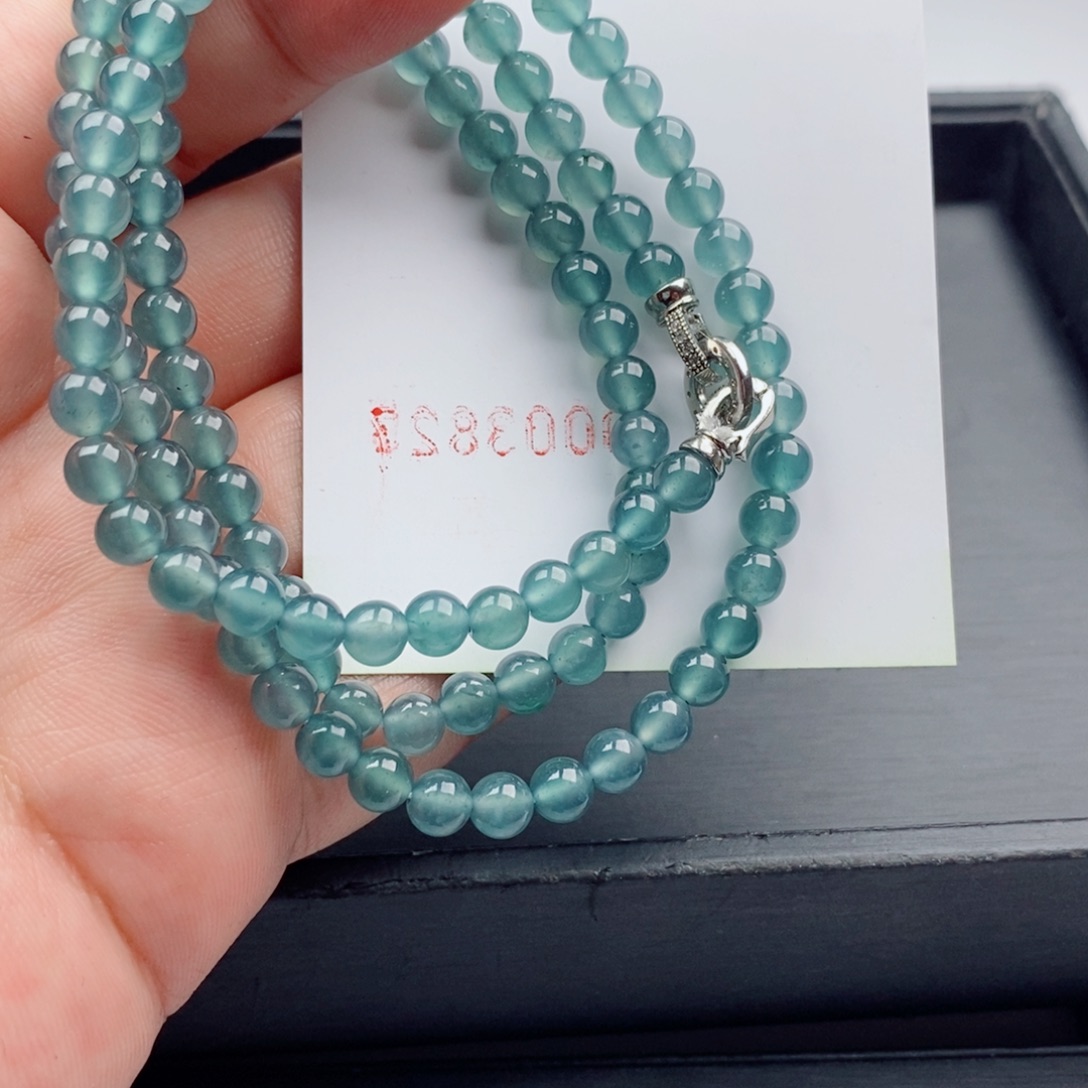 琉***猪翡翠未镶嵌手链手串