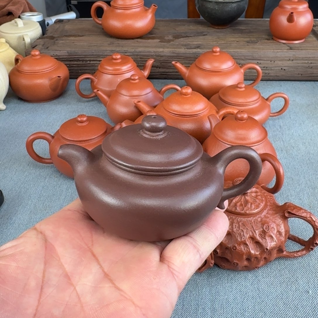 紫砂茶壶底槽青仿古半手