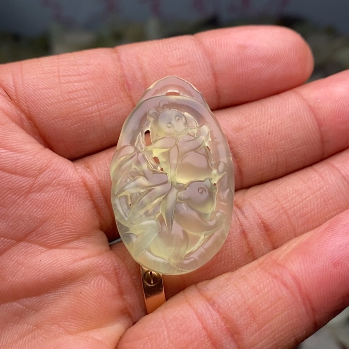 蛇纹石玉颈饰合金157