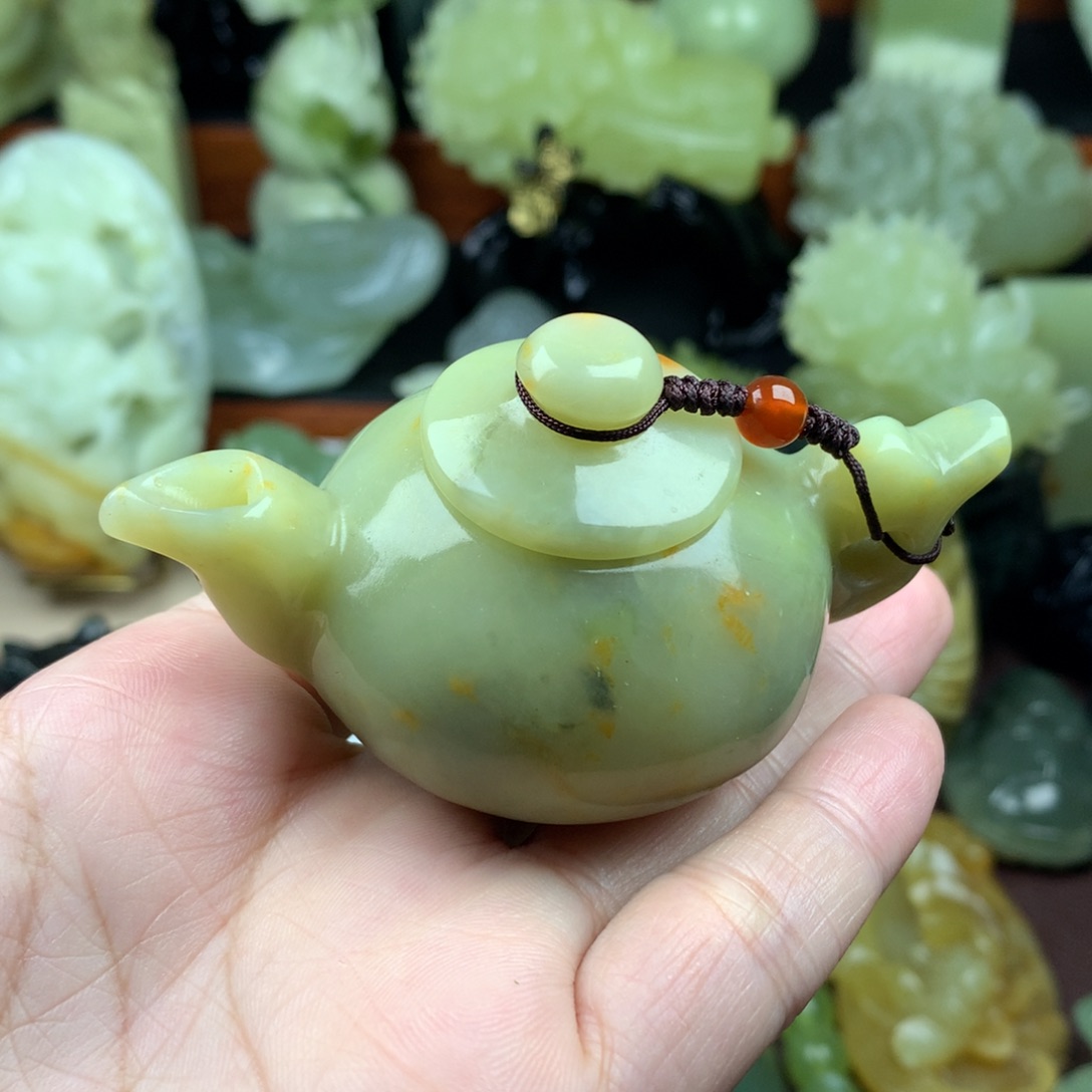 岫玉手把件未镶嵌