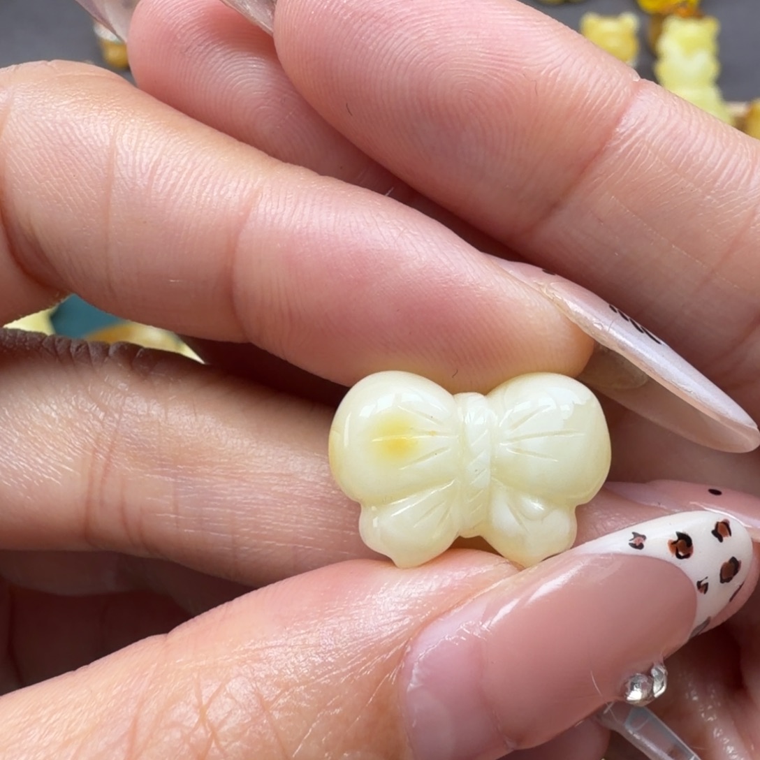 琥珀未镶嵌裸石蜜蜡