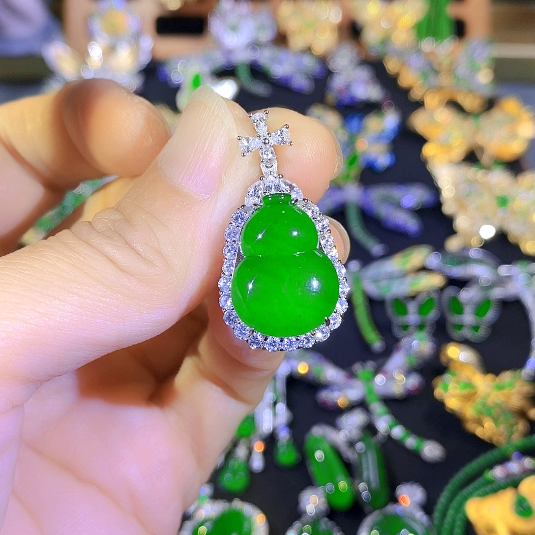 吊坠(不含链)银S925镶嵌翡翠