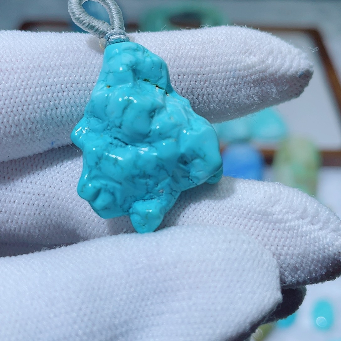 破***熊绿松石未镶嵌珠宝奇石