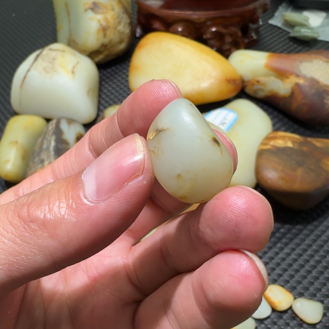 和田玉（糖玉）挂件未镶嵌家**贵