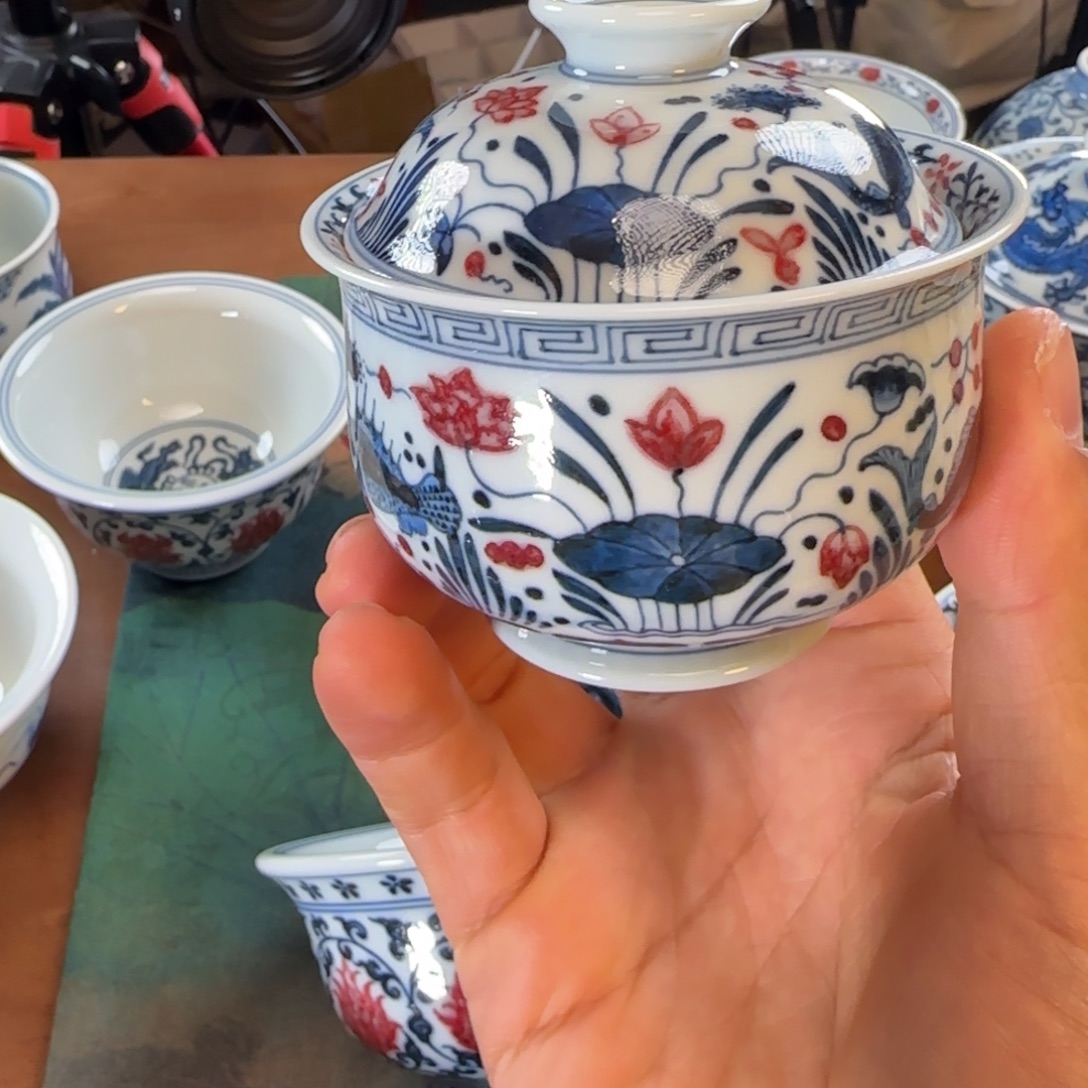 闲***步摆件陶柴窑青花釉里红盖碗鱼藻