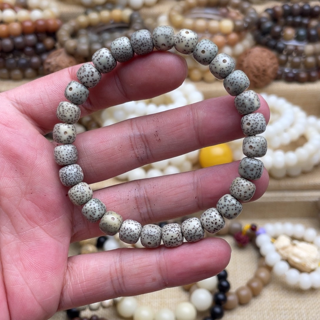 中***吃菩提根/象牙果吊坠