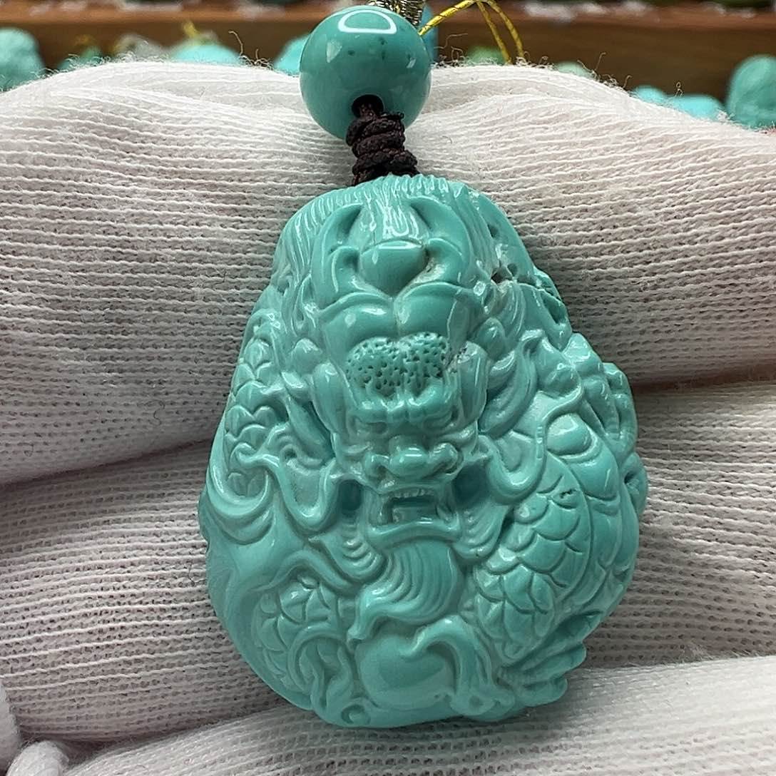 绿松石龙牌未镶嵌